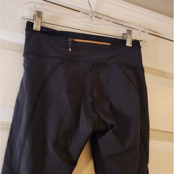 Lululemon Run for your Life black camo cropped leggings size 2 - Picture 4 of 5